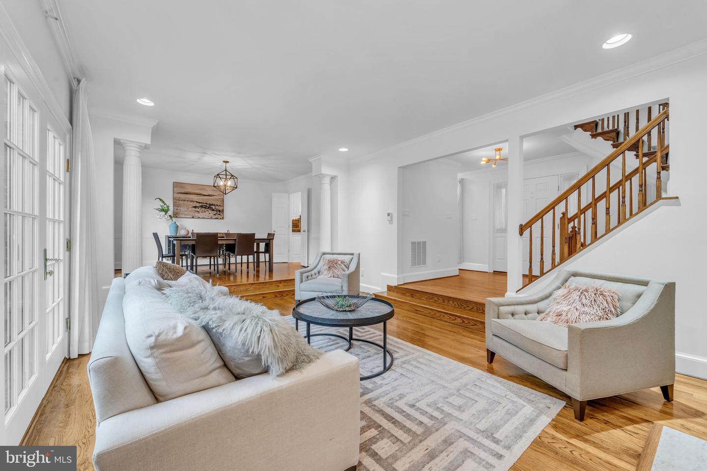 7204 EVANS MILL RD, MCLEAN, Virginia 22101, 4 Bedrooms Bedrooms, ,4 BathroomsBathrooms,Residential,For sale,7204 EVANS MILL RD,VAFX2269458 MLS # VAFX2269458