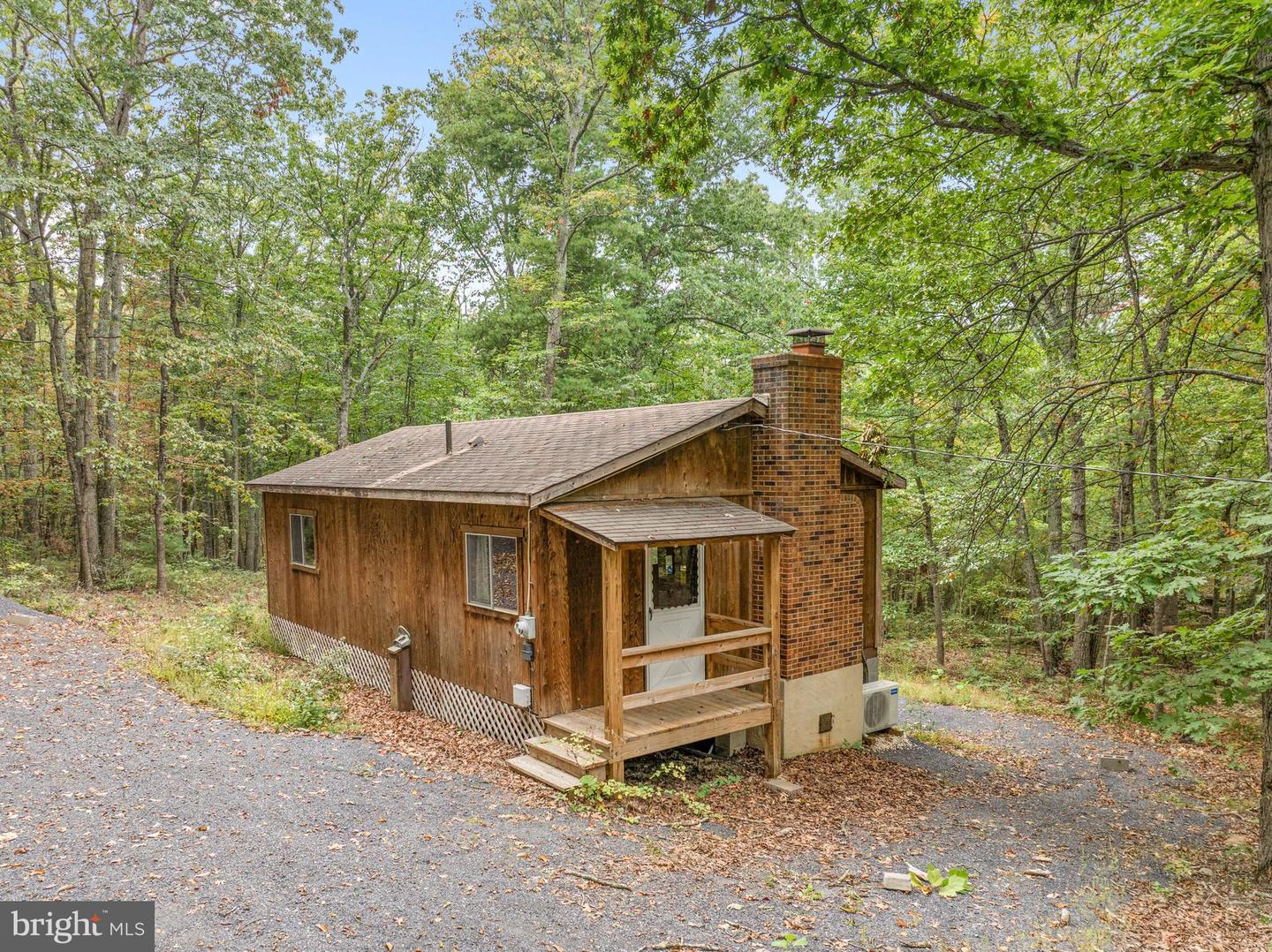 974 SUNDANCE RETREAT LN, NEW MARKET, Virginia 22844, 2 Bedrooms Bedrooms, ,1 BathroomBathrooms,Residential,For sale,974 SUNDANCE RETREAT LN,VASH2012638 MLS # VASH2012638