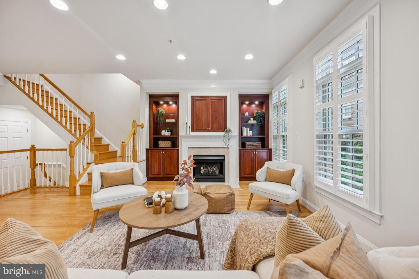5328 43RD ST NW, WASHINGTON, District Of Columbia 20015, 3 Bedrooms Bedrooms, ,3 BathroomsBathrooms,Residential,For sale,5328 43RD ST NW,DCDC2224456 MLS # DCDC2224456