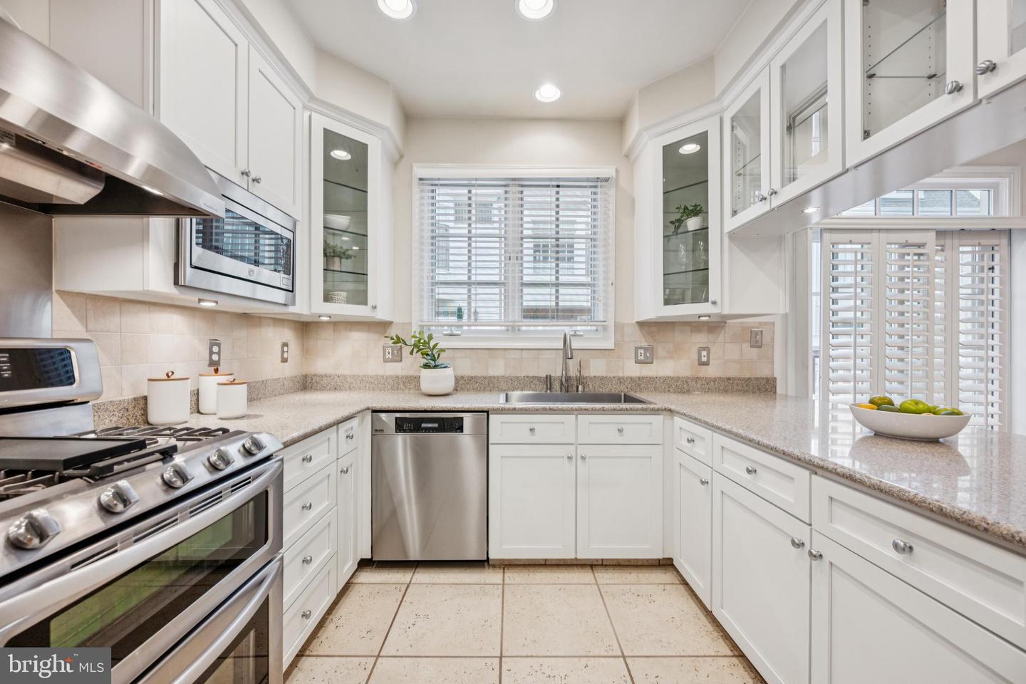 5328 43RD ST NW, WASHINGTON, District Of Columbia 20015, 3 Bedrooms Bedrooms, ,3 BathroomsBathrooms,Residential,For sale,5328 43RD ST NW,DCDC2224456 MLS # DCDC2224456