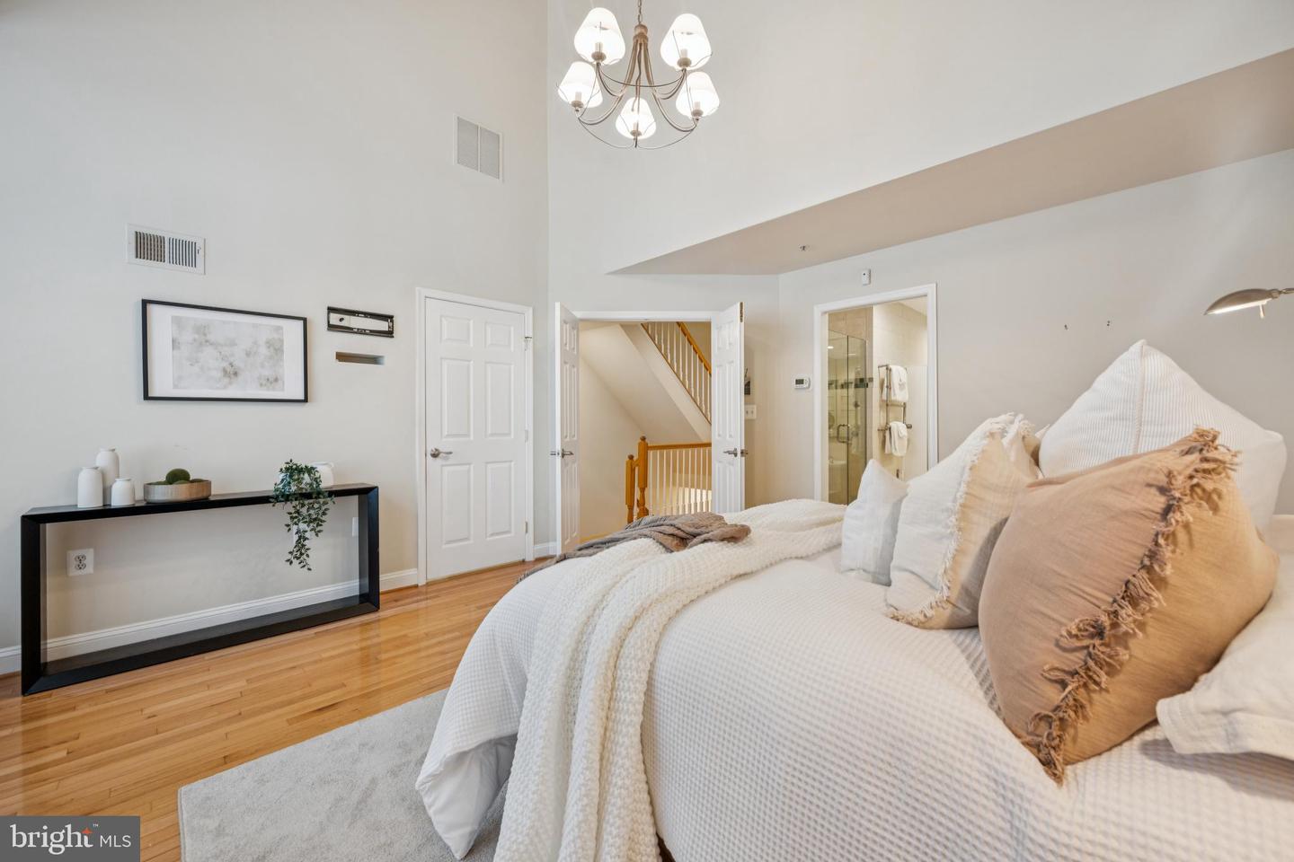 5328 43RD ST NW, WASHINGTON, District Of Columbia 20015, 3 Bedrooms Bedrooms, ,3 BathroomsBathrooms,Residential,For sale,5328 43RD ST NW,DCDC2224456 MLS # DCDC2224456