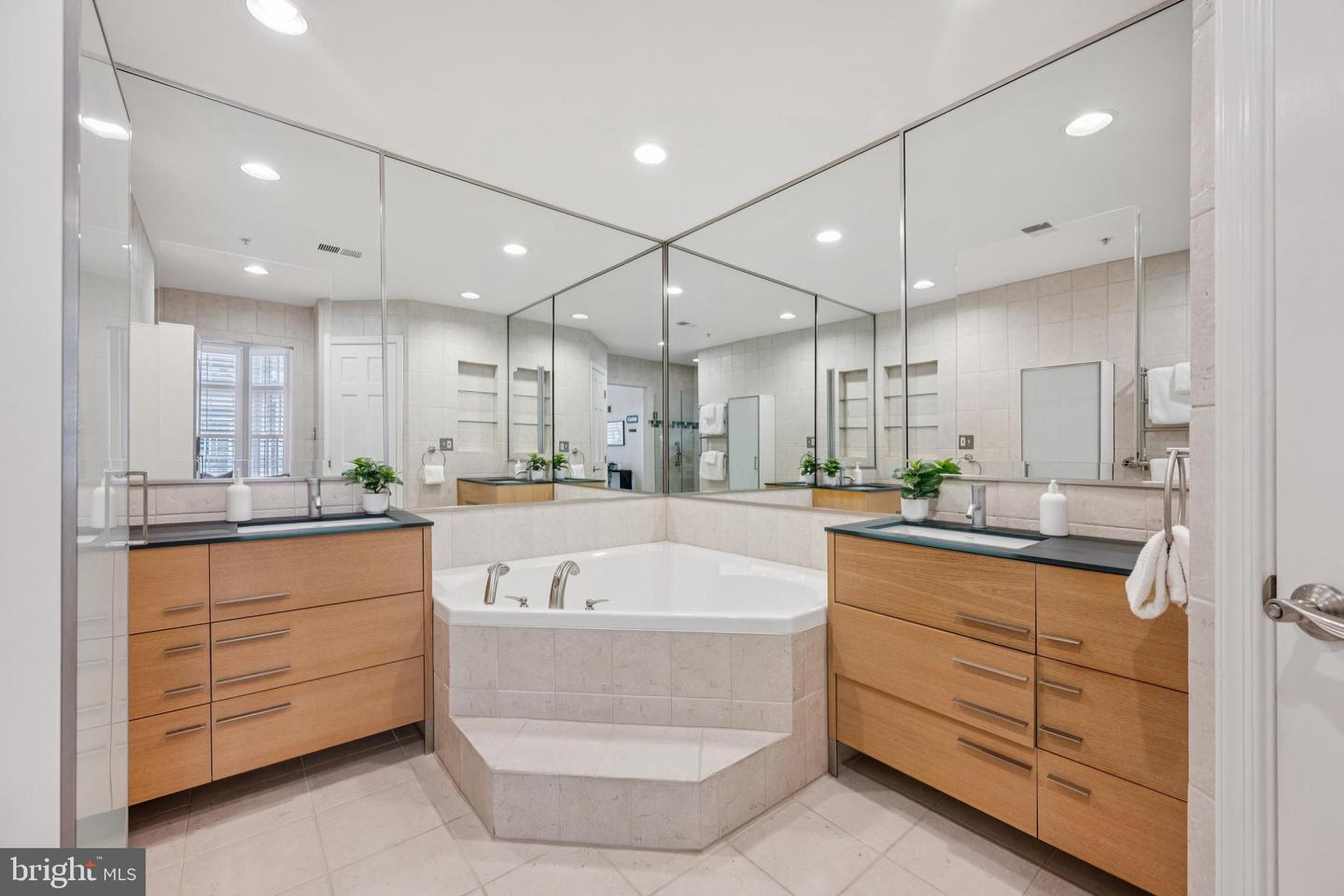 5328 43RD ST NW, WASHINGTON, District Of Columbia 20015, 3 Bedrooms Bedrooms, ,3 BathroomsBathrooms,Residential,For sale,5328 43RD ST NW,DCDC2224456 MLS # DCDC2224456