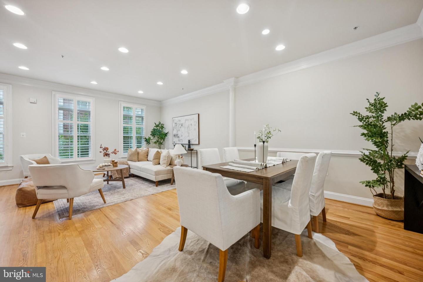5328 43RD ST NW, WASHINGTON, District Of Columbia 20015, 3 Bedrooms Bedrooms, ,3 BathroomsBathrooms,Residential,For sale,5328 43RD ST NW,DCDC2224456 MLS # DCDC2224456