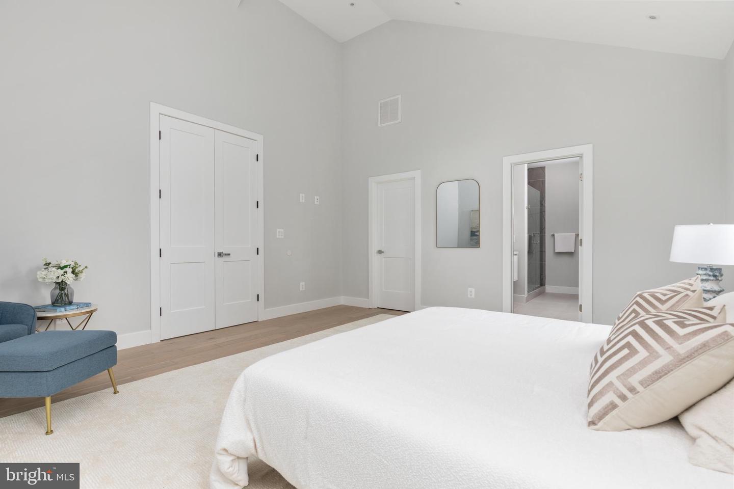 7435 NIGH RD, FALLS CHURCH, Virginia 22043, 5 Bedrooms Bedrooms, ,5 BathroomsBathrooms,Residential,For sale,7435 NIGH RD,VAFX2269622 MLS # VAFX2269622