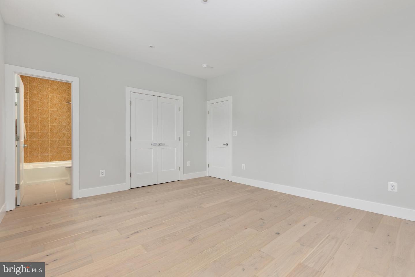 7435 NIGH RD, FALLS CHURCH, Virginia 22043, 5 Bedrooms Bedrooms, ,5 BathroomsBathrooms,Residential,For sale,7435 NIGH RD,VAFX2269622 MLS # VAFX2269622