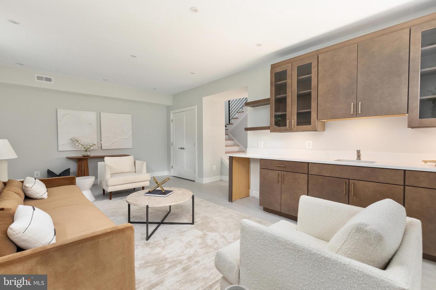 7435 NIGH RD, FALLS CHURCH, Virginia 22043, 5 Bedrooms Bedrooms, ,5 BathroomsBathrooms,Residential,For sale,7435 NIGH RD,VAFX2269622 MLS # VAFX2269622