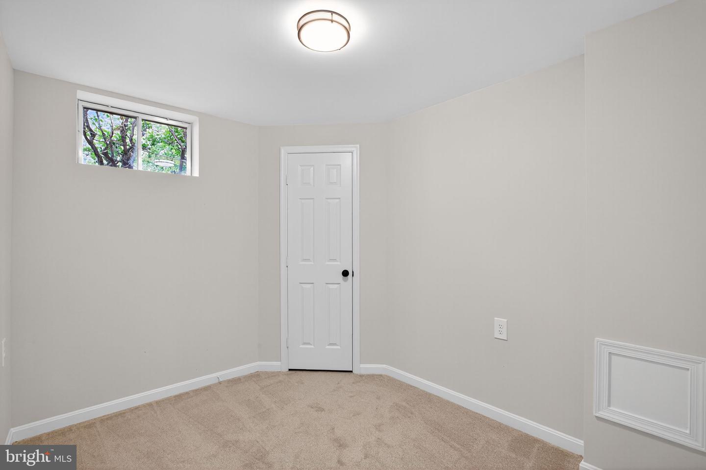 85 BASALT DR, FREDERICKSBURG, Virginia 22406, 4 Bedrooms Bedrooms, ,2 BathroomsBathrooms,Residential,For sale,85 BASALT DR,VAST2042974 MLS # VAST2042974