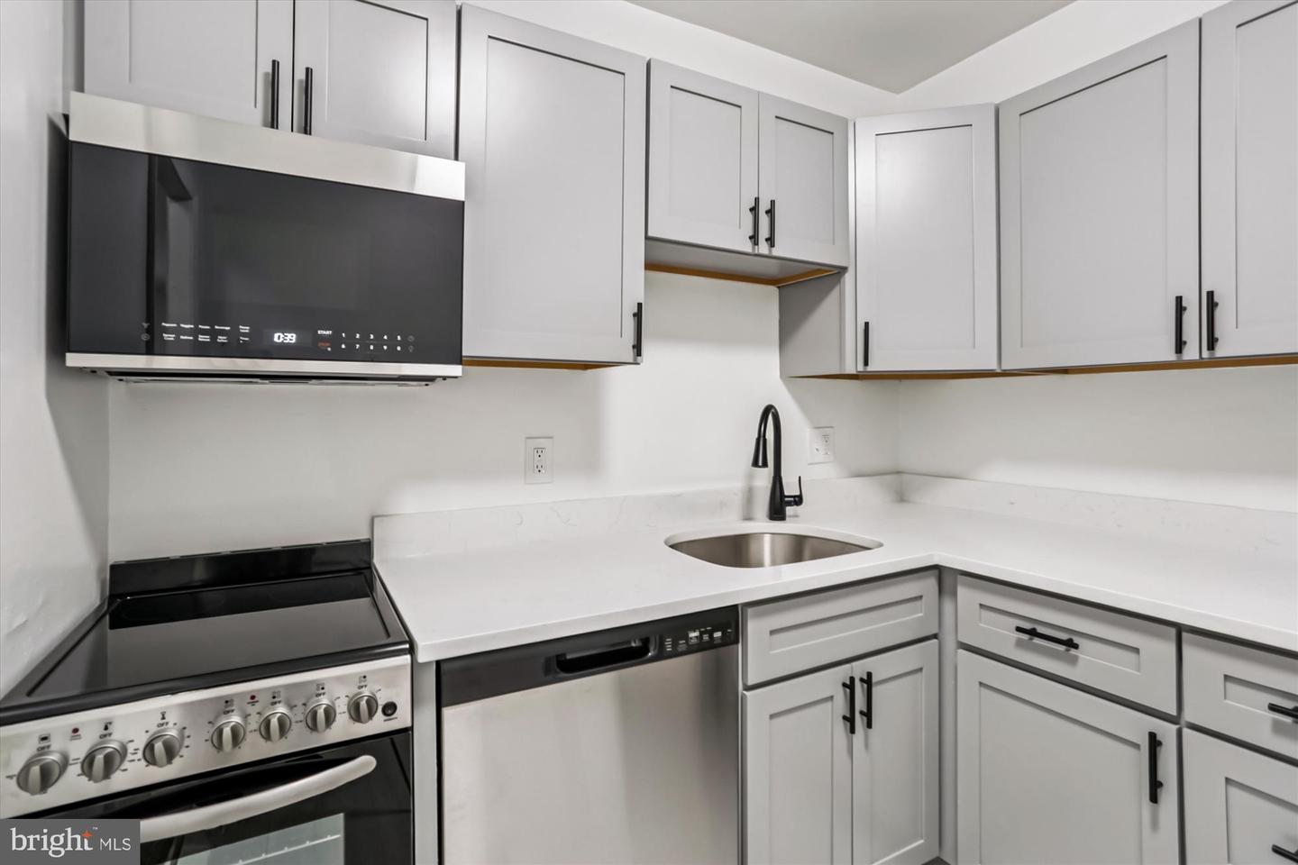 1690 EUCLID ST NW #A, WASHINGTON, District Of Columbia 20009, 1 Bedroom Bedrooms, ,1 BathroomBathrooms,Residential,For sale,1690 EUCLID ST NW #A,DCDC2224330 MLS # DCDC2224330 1690 EUCLID ST NW #A, WASHINGTON, District Of Columbia 20009, 1 Bedroom Bedrooms, ,1 BathroomBathrooms,Residential,For sale,1690 EUCLID ST NW #A,DCDC2224330 MLS # DCDC2224330