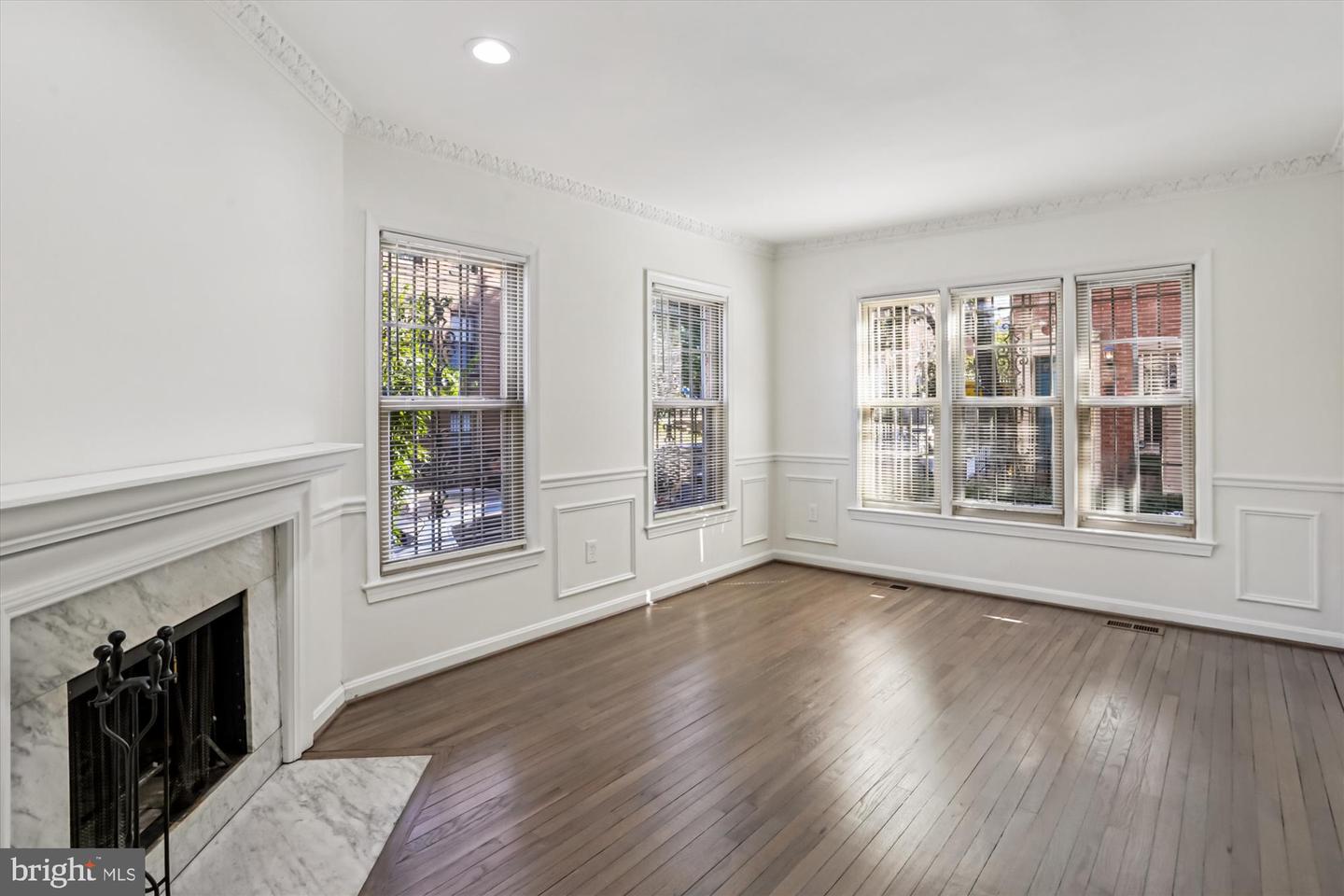 1690 EUCLID ST NW #A, WASHINGTON, District Of Columbia 20009, 1 Bedroom Bedrooms, ,1 BathroomBathrooms,Residential,For sale,1690 EUCLID ST NW #A,DCDC2224330 MLS # DCDC2224330 1690 EUCLID ST NW #A, WASHINGTON, District Of Columbia 20009, 1 Bedroom Bedrooms, ,1 BathroomBathrooms,Residential,For sale,1690 EUCLID ST NW #A,DCDC2224330 MLS # DCDC2224330