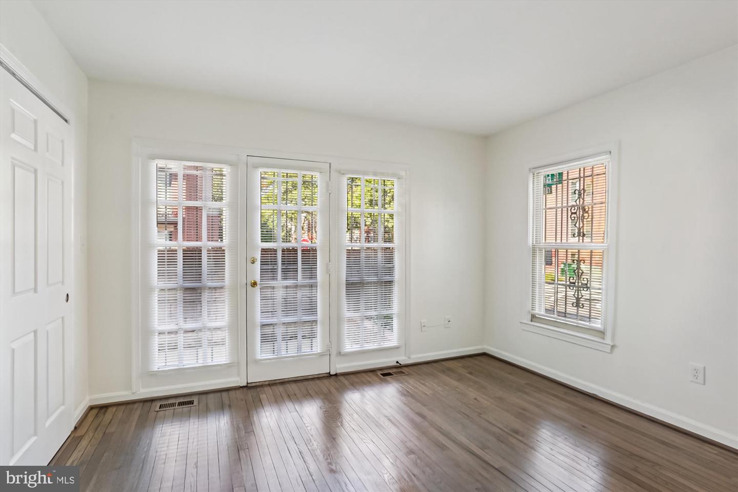 1690 EUCLID ST NW #A, WASHINGTON, District Of Columbia 20009, 1 Bedroom Bedrooms, ,1 BathroomBathrooms,Residential,For sale,1690 EUCLID ST NW #A,DCDC2224330 MLS # DCDC2224330 1690 EUCLID ST NW #A, WASHINGTON, District Of Columbia 20009, 1 Bedroom Bedrooms, ,1 BathroomBathrooms,Residential,For sale,1690 EUCLID ST NW #A,DCDC2224330 MLS # DCDC2224330