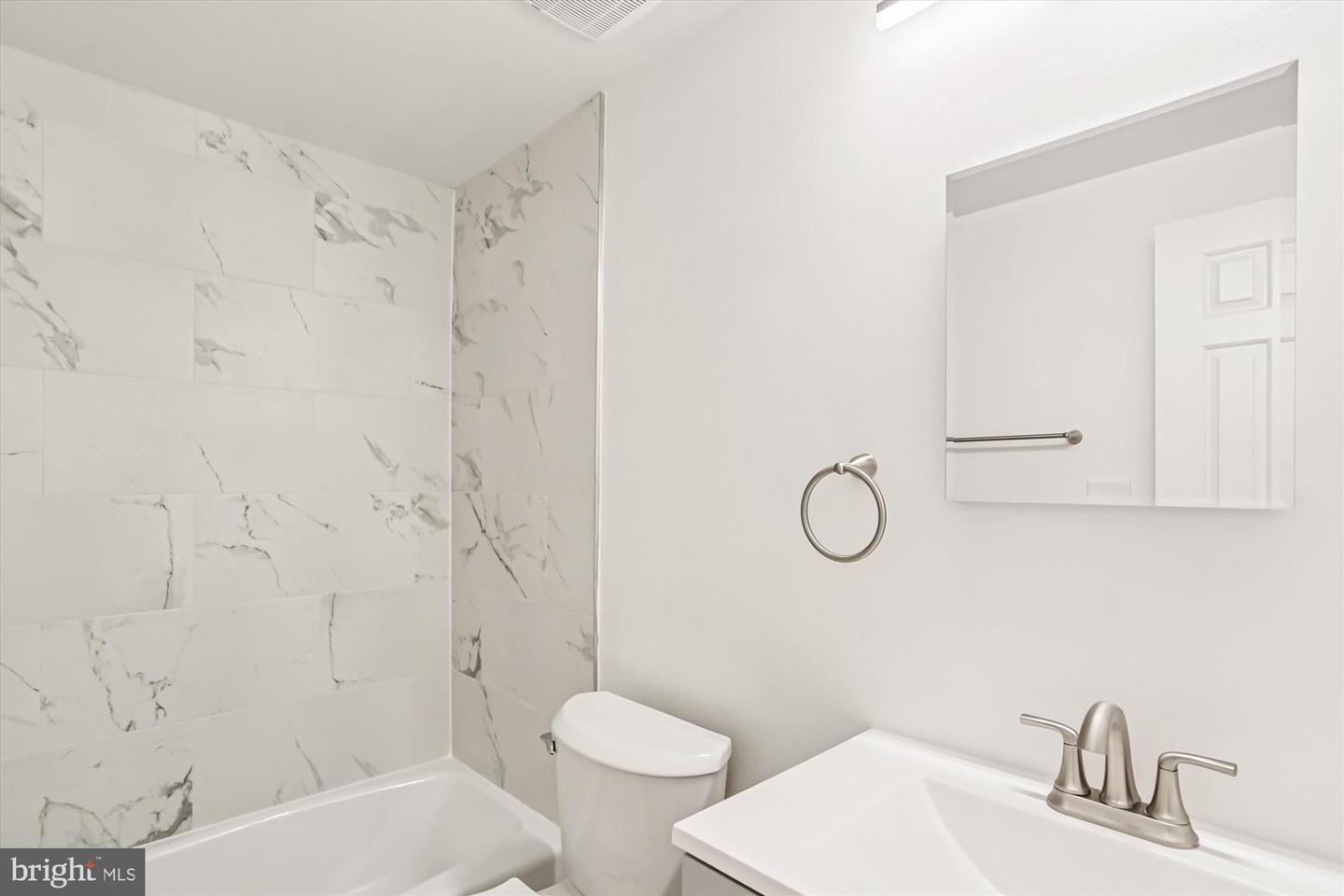 1690 EUCLID ST NW #A, WASHINGTON, District Of Columbia 20009, 1 Bedroom Bedrooms, ,1 BathroomBathrooms,Residential,For sale,1690 EUCLID ST NW #A,DCDC2224330 MLS # DCDC2224330 1690 EUCLID ST NW #A, WASHINGTON, District Of Columbia 20009, 1 Bedroom Bedrooms, ,1 BathroomBathrooms,Residential,For sale,1690 EUCLID ST NW #A,DCDC2224330 MLS # DCDC2224330