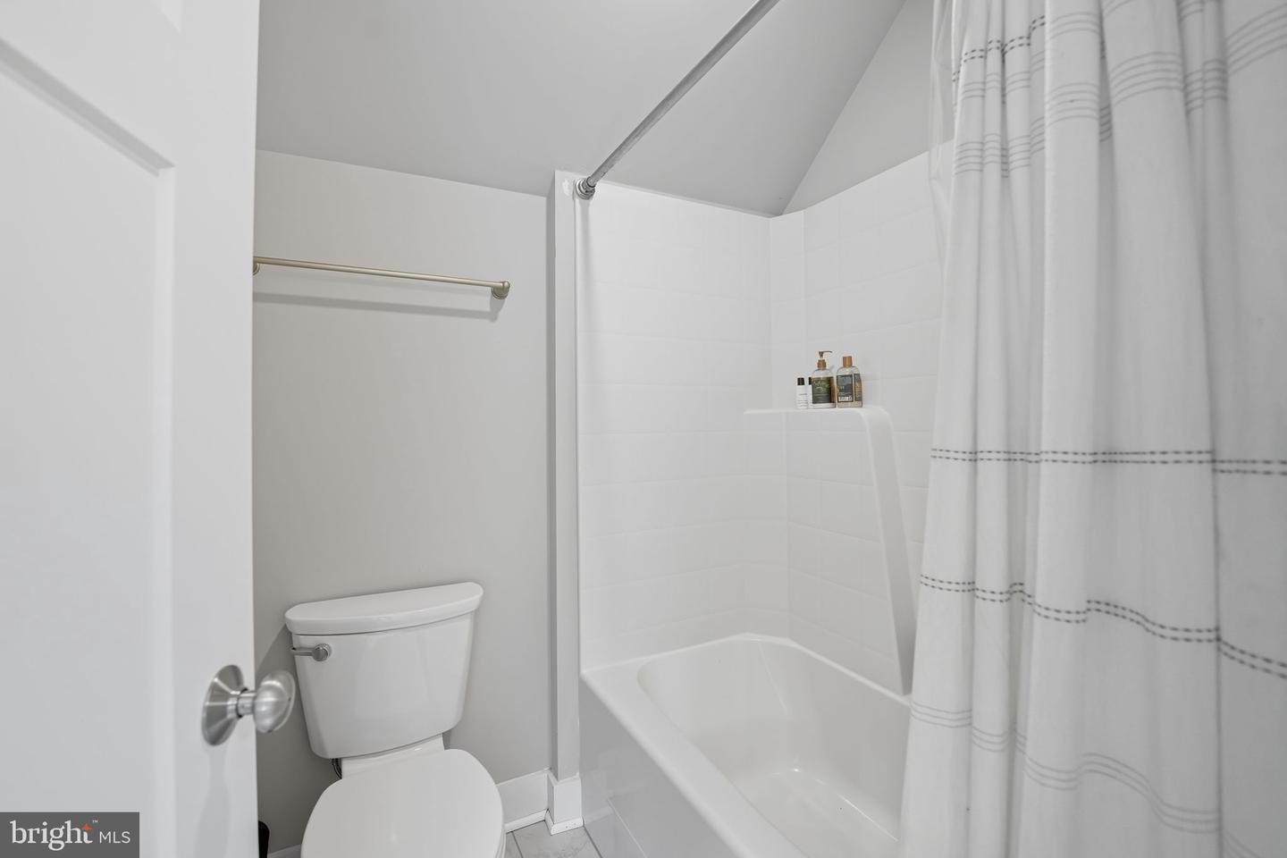 2636 LYNN ALLEN RD, KING GEORGE, Virginia 22485, 4 Bedrooms Bedrooms, ,3 BathroomsBathrooms,Residential,For sale,2636 LYNN ALLEN RD,VAKG2007064 MLS # VAKG2007064