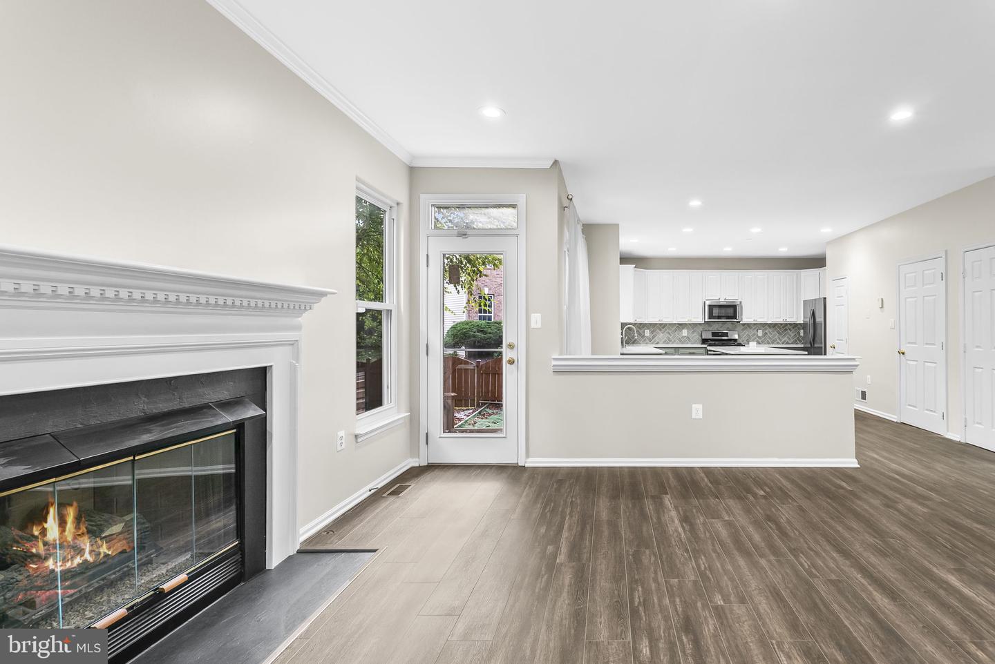 12901 CEDAR GLEN LN, HERNDON, Virginia 20171, 4 Bedrooms Bedrooms, ,3 BathroomsBathrooms,Residential,For sale,12901 CEDAR GLEN LN,VAFX2269486 MLS # VAFX2269486