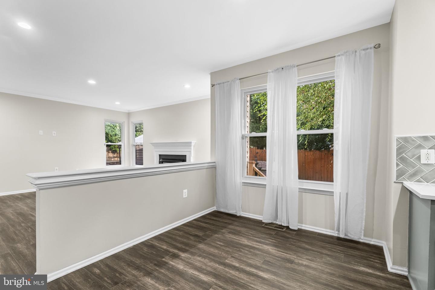 12901 CEDAR GLEN LN, HERNDON, Virginia 20171, 4 Bedrooms Bedrooms, ,3 BathroomsBathrooms,Residential,For sale,12901 CEDAR GLEN LN,VAFX2269486 MLS # VAFX2269486