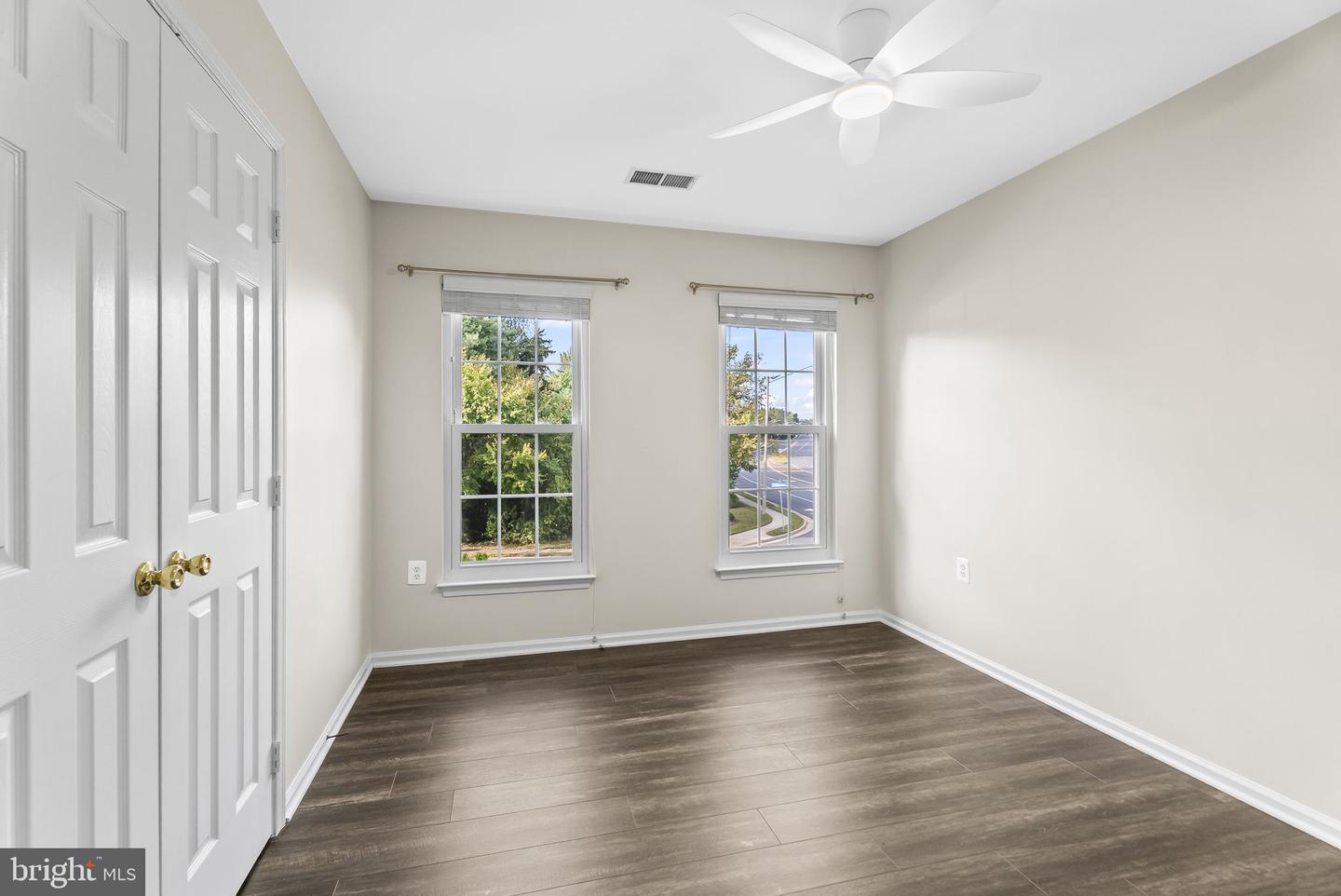 12901 CEDAR GLEN LN, HERNDON, Virginia 20171, 4 Bedrooms Bedrooms, ,3 BathroomsBathrooms,Residential,For sale,12901 CEDAR GLEN LN,VAFX2269486 MLS # VAFX2269486