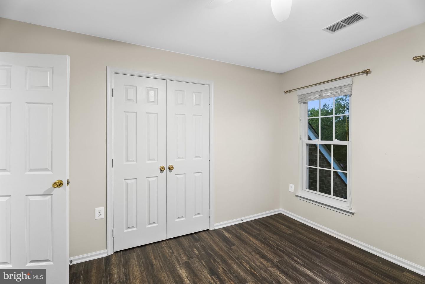 12901 CEDAR GLEN LN, HERNDON, Virginia 20171, 4 Bedrooms Bedrooms, ,3 BathroomsBathrooms,Residential,For sale,12901 CEDAR GLEN LN,VAFX2269486 MLS # VAFX2269486