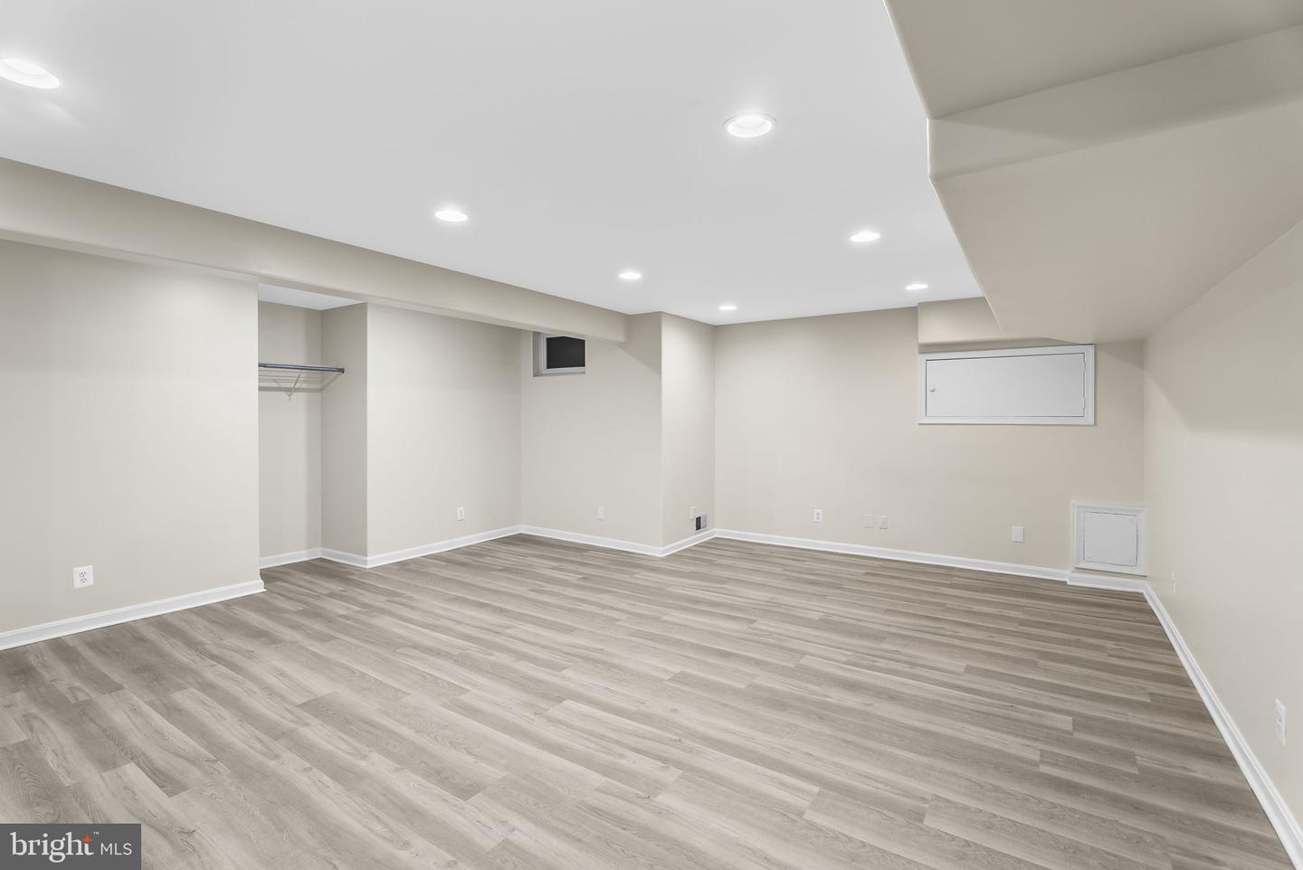 12901 CEDAR GLEN LN, HERNDON, Virginia 20171, 4 Bedrooms Bedrooms, ,3 BathroomsBathrooms,Residential,For sale,12901 CEDAR GLEN LN,VAFX2269486 MLS # VAFX2269486