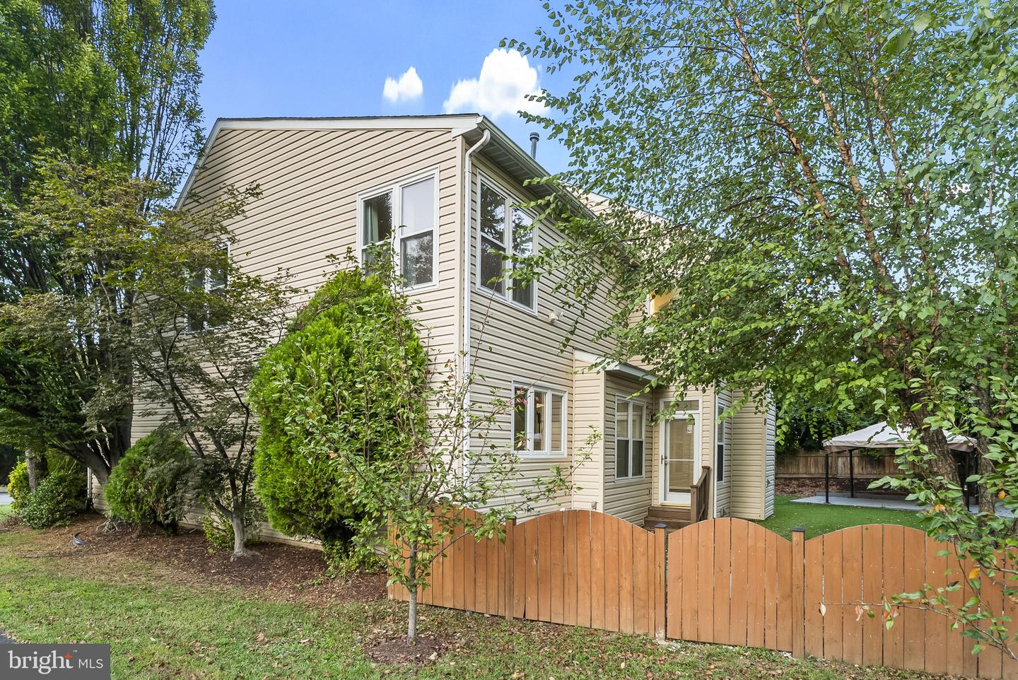 12901 CEDAR GLEN LN, HERNDON, Virginia 20171, 4 Bedrooms Bedrooms, ,3 BathroomsBathrooms,Residential,For sale,12901 CEDAR GLEN LN,VAFX2269486 MLS # VAFX2269486