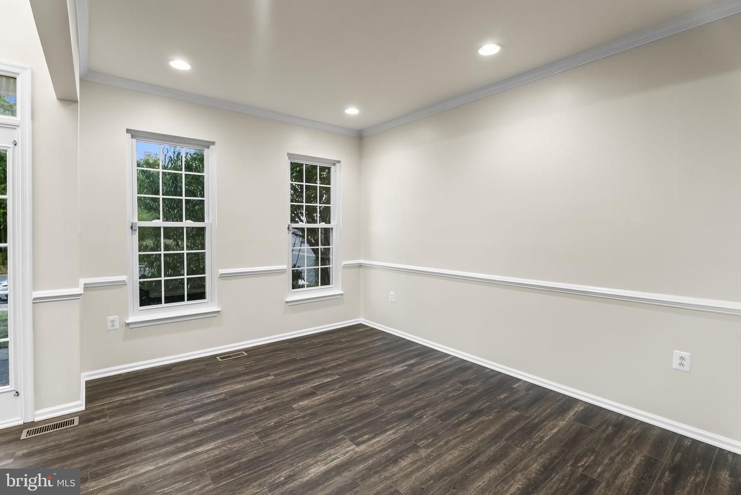 12901 CEDAR GLEN LN, HERNDON, Virginia 20171, 4 Bedrooms Bedrooms, ,3 BathroomsBathrooms,Residential,For sale,12901 CEDAR GLEN LN,VAFX2269486 MLS # VAFX2269486