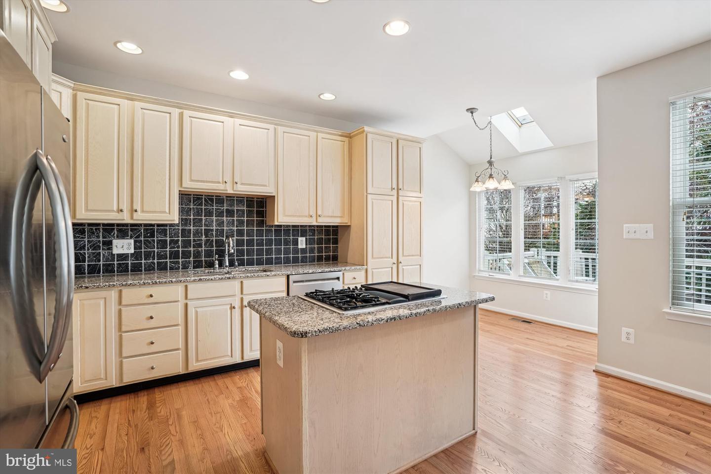 25857 KIRKWOOD SQ, CHANTILLY, Virginia 20152, 3 Bedrooms Bedrooms, ,2 BathroomsBathrooms,Residential,For sale,25857 KIRKWOOD SQ,VALO2107732 MLS # VALO2107732
