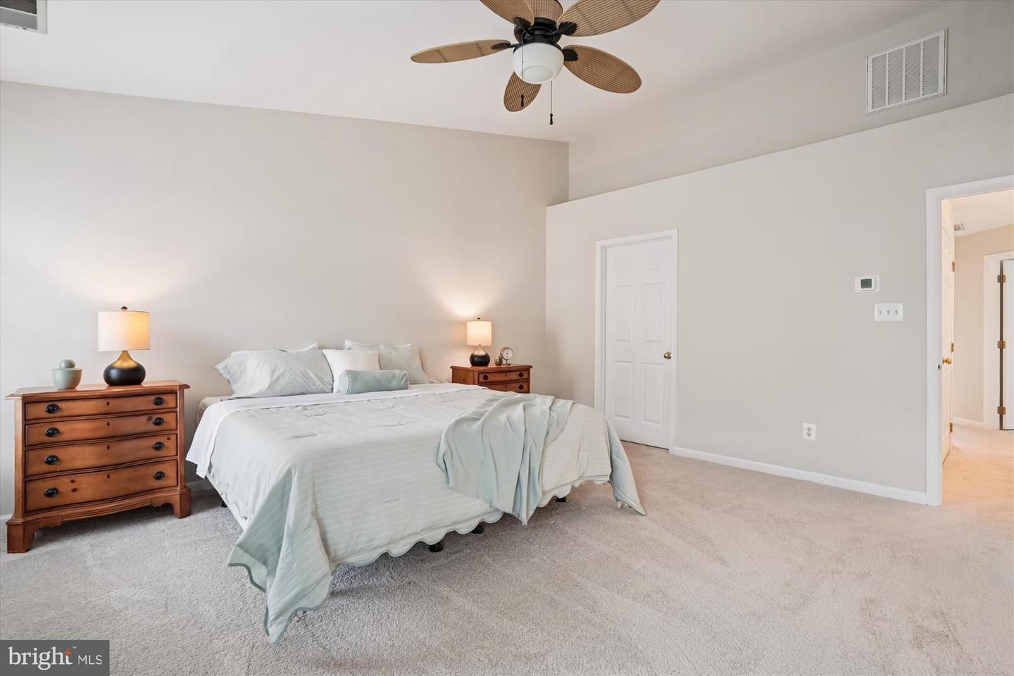 25857 KIRKWOOD SQ, CHANTILLY, Virginia 20152, 3 Bedrooms Bedrooms, ,2 BathroomsBathrooms,Residential,For sale,25857 KIRKWOOD SQ,VALO2107732 MLS # VALO2107732