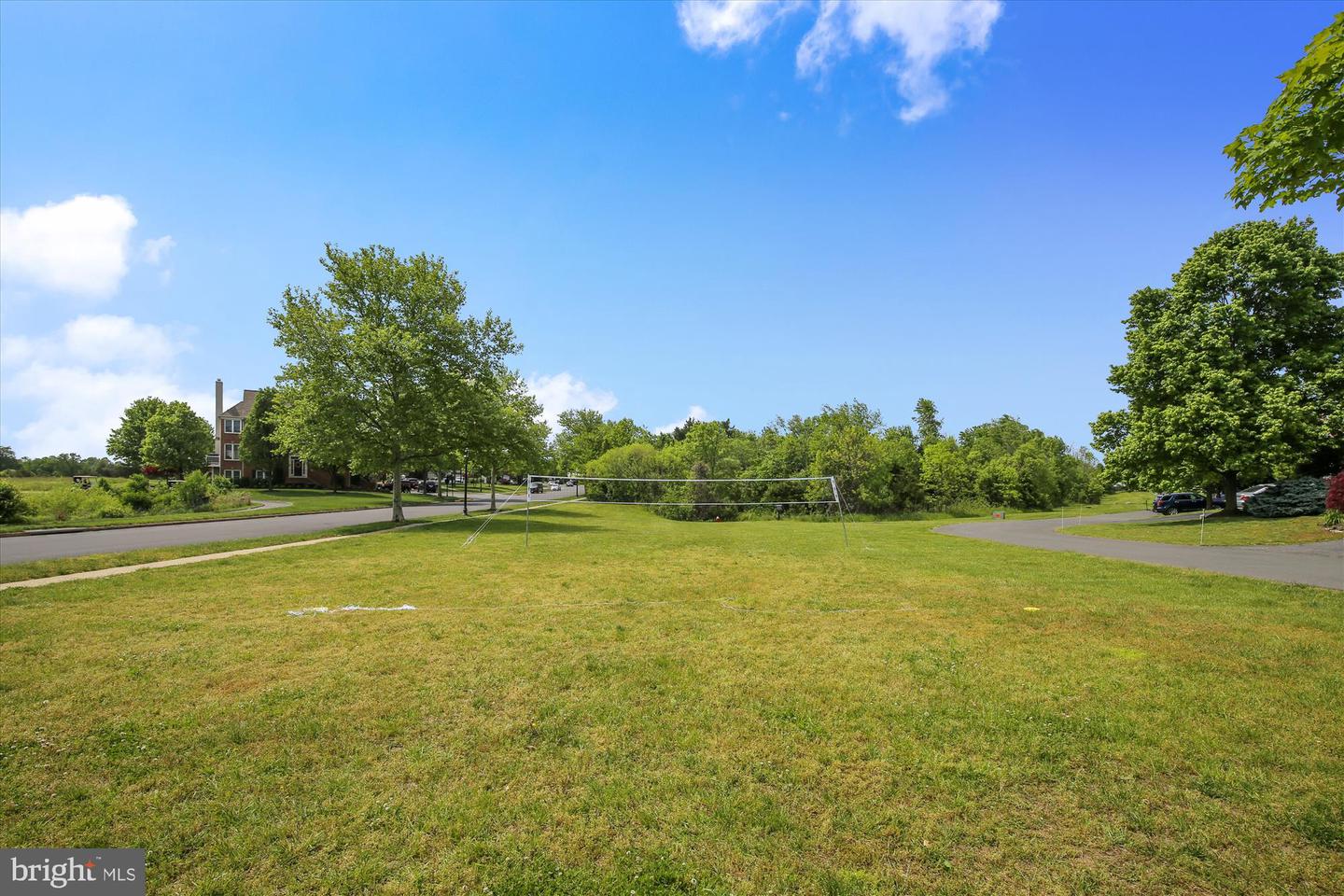25857 KIRKWOOD SQ, CHANTILLY, Virginia 20152, 3 Bedrooms Bedrooms, ,2 BathroomsBathrooms,Residential,For sale,25857 KIRKWOOD SQ,VALO2107732 MLS # VALO2107732