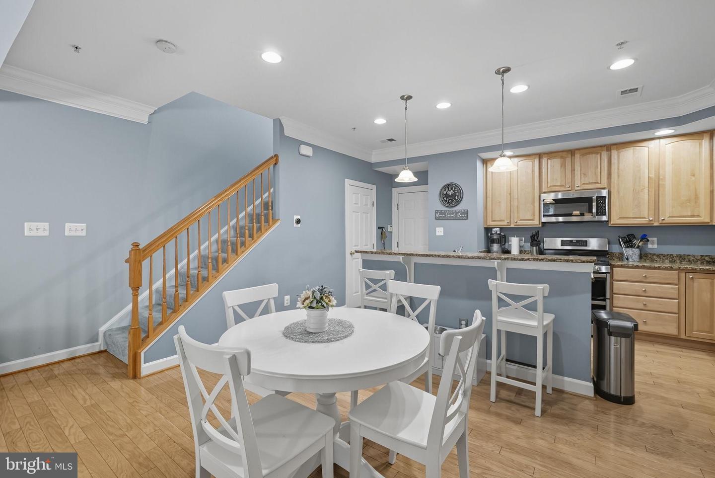 5611 HARRINGTON FALLS LN, ALEXANDRIA, Virginia 22312, 2 Bedrooms Bedrooms, 5 Rooms Rooms,2 BathroomsBathrooms,Residential,For sale,5611 HARRINGTON FALLS LN,VAFX2269560 MLS # VAFX2269560
