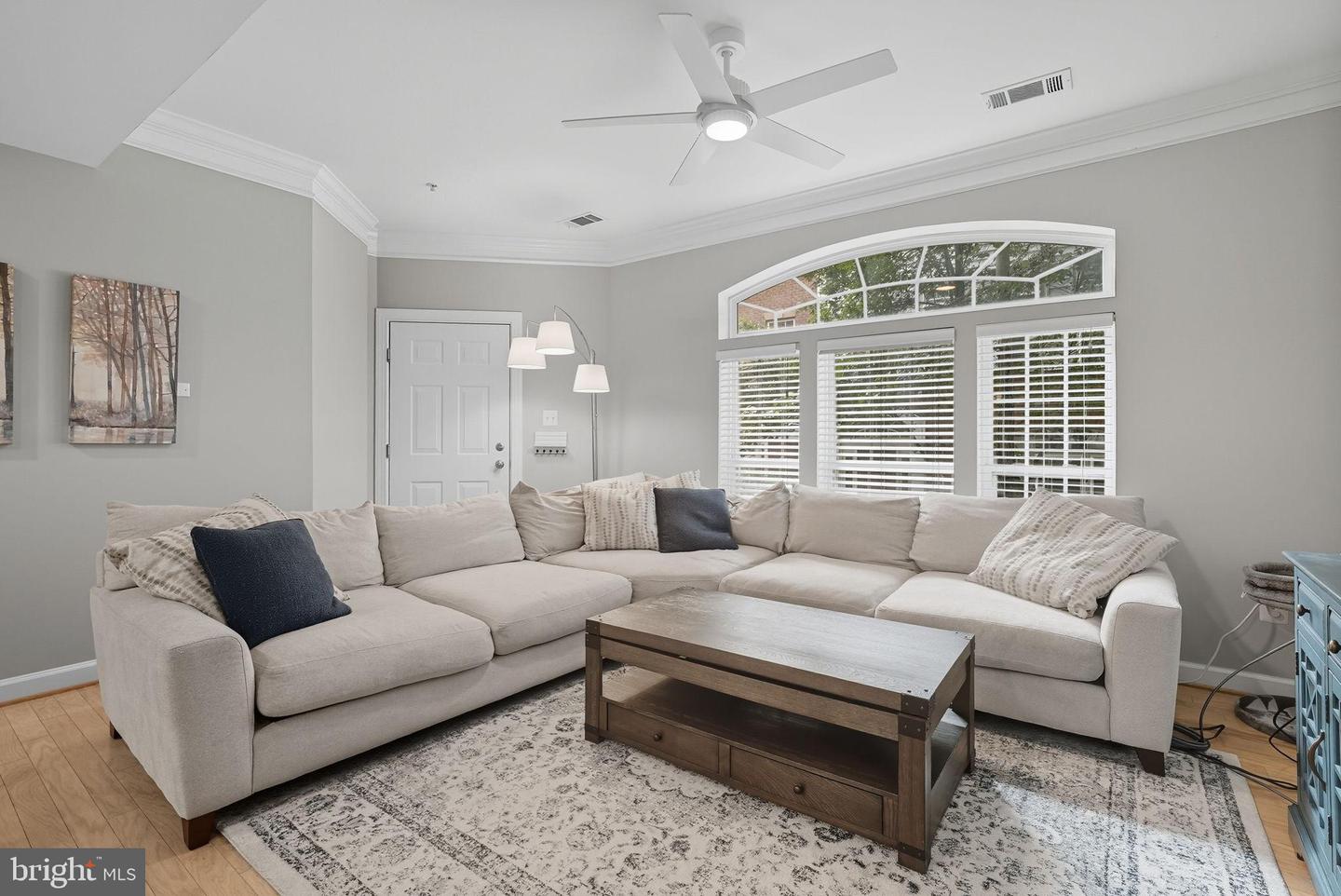 5611 HARRINGTON FALLS LN, ALEXANDRIA, Virginia 22312, 2 Bedrooms Bedrooms, 5 Rooms Rooms,2 BathroomsBathrooms,Residential,For sale,5611 HARRINGTON FALLS LN,VAFX2269560 MLS # VAFX2269560