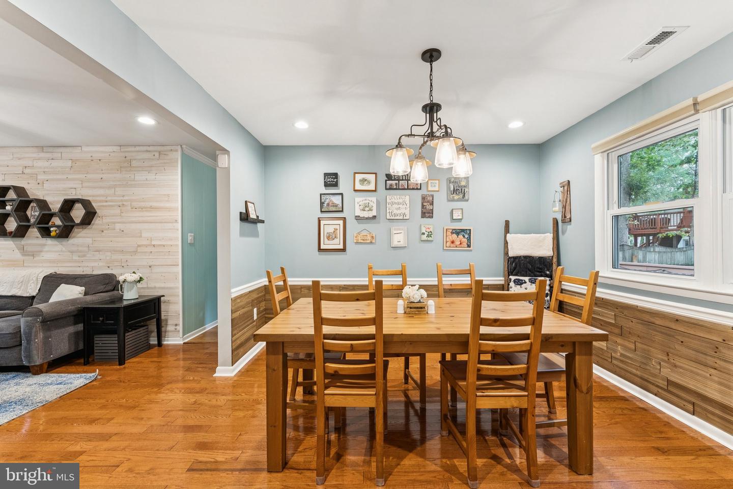 15721 SINGLETREE LN, DUMFRIES, Virginia 22025, 3 Bedrooms Bedrooms, ,2 BathroomsBathrooms,Residential,For sale,15721 SINGLETREE LN,VAPW2104890 MLS # VAPW2104890