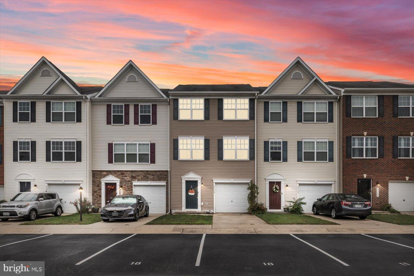 2338 DRAKE LN, FREDERICKSBURG, Virginia 22408, 4 Bedrooms Bedrooms, 8 Rooms Rooms,2 BathroomsBathrooms,Residential,For sale,2338 DRAKE LN,VASP2036536 MLS # VASP2036536