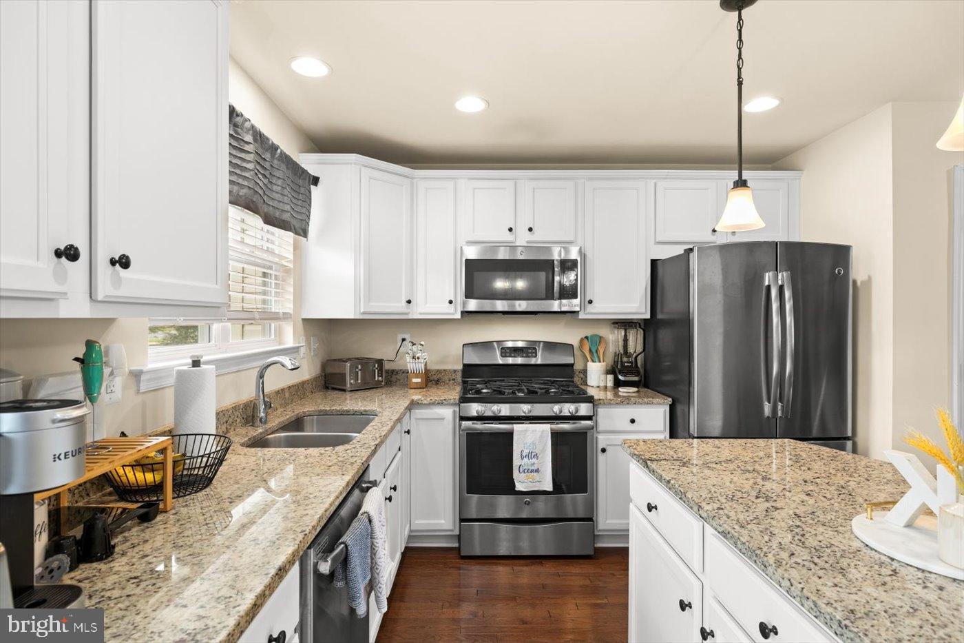 2338 DRAKE LN, FREDERICKSBURG, Virginia 22408, 4 Bedrooms Bedrooms, 8 Rooms Rooms,2 BathroomsBathrooms,Residential,For sale,2338 DRAKE LN,VASP2036536 MLS # VASP2036536