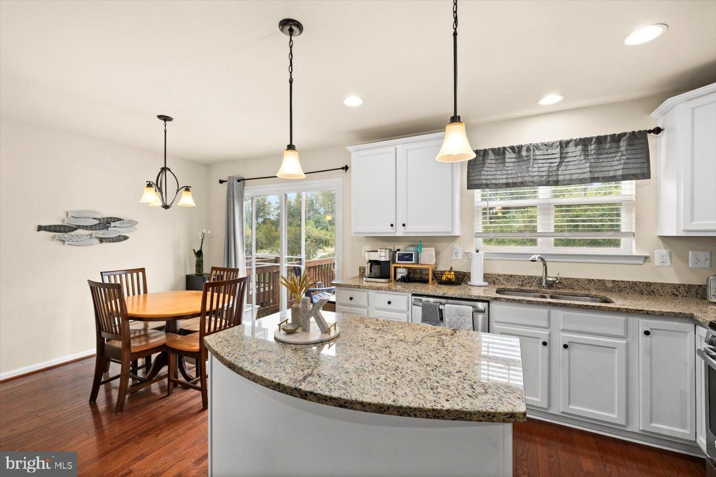 2338 DRAKE LN, FREDERICKSBURG, Virginia 22408, 4 Bedrooms Bedrooms, 8 Rooms Rooms,2 BathroomsBathrooms,Residential,For sale,2338 DRAKE LN,VASP2036536 MLS # VASP2036536