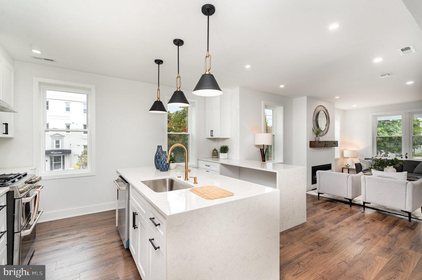 822 GALLATIN ST NW, WASHINGTON, District Of Columbia 20011, 5 Bedrooms Bedrooms, ,4 BathroomsBathrooms,Residential,For sale,822 GALLATIN ST NW,DCDC2224566 MLS # DCDC2224566