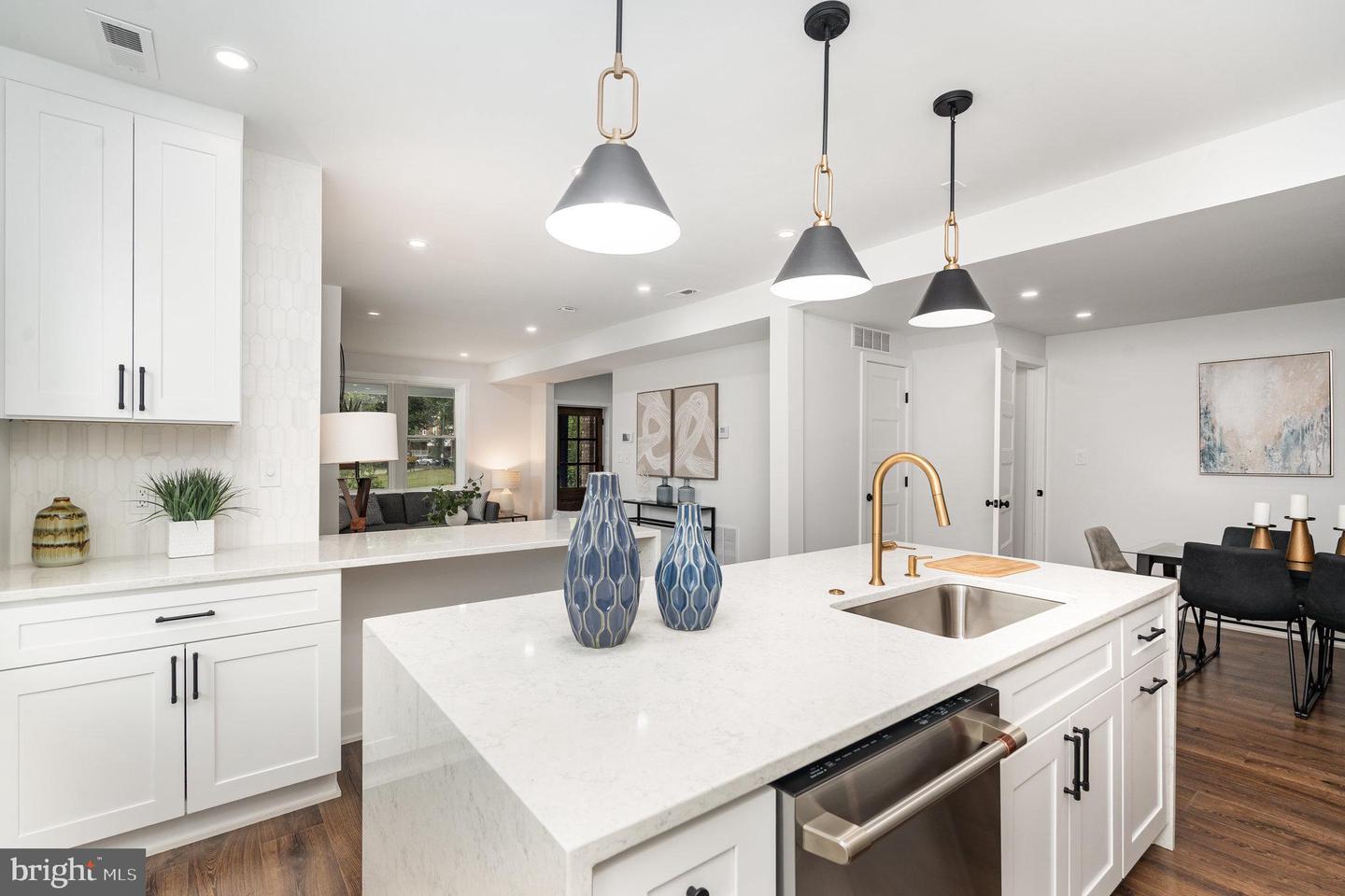 822 GALLATIN ST NW, WASHINGTON, District Of Columbia 20011, 5 Bedrooms Bedrooms, ,4 BathroomsBathrooms,Residential,For sale,822 GALLATIN ST NW,DCDC2224566 MLS # DCDC2224566