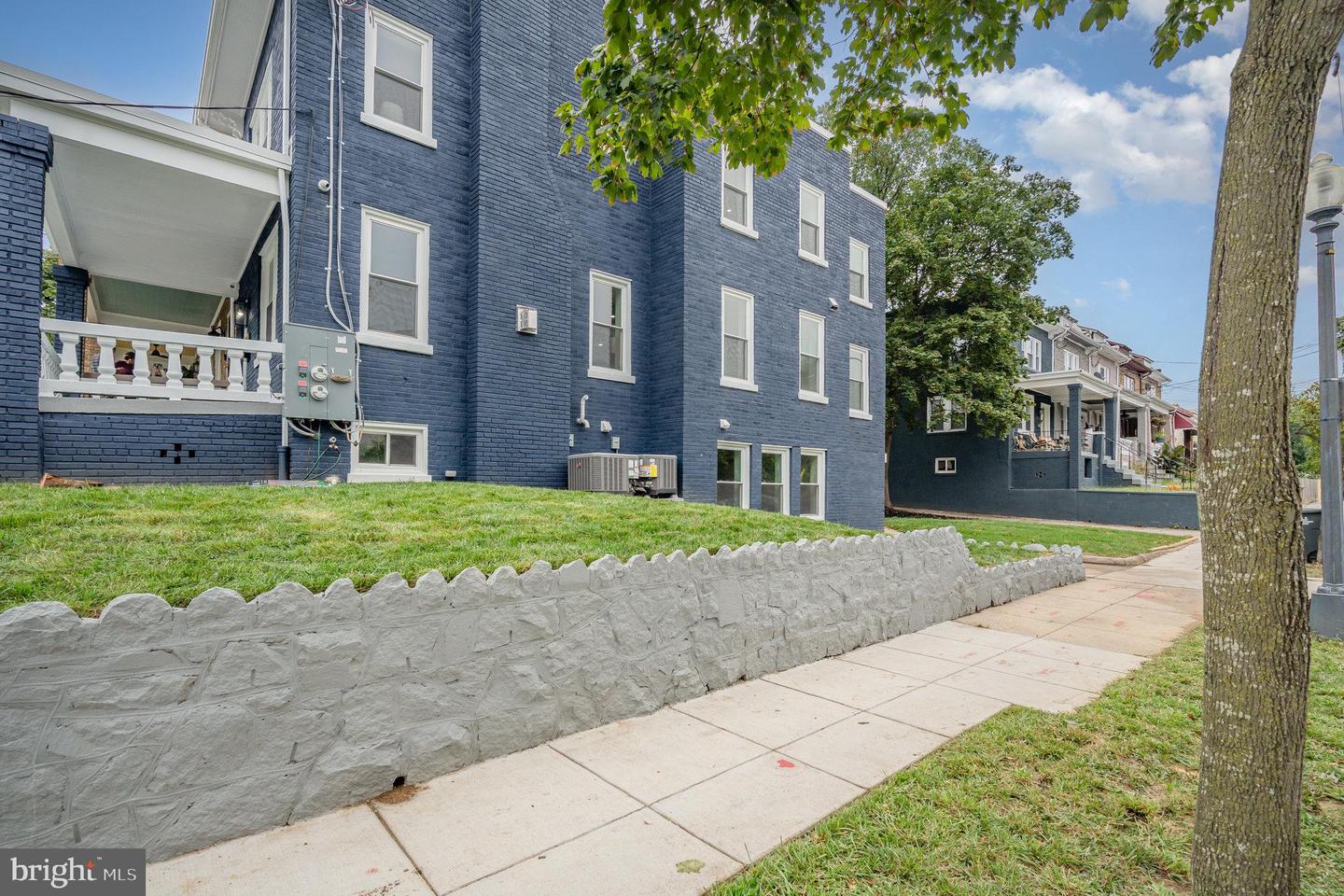822 GALLATIN ST NW, WASHINGTON, District Of Columbia 20011, 5 Bedrooms Bedrooms, ,4 BathroomsBathrooms,Residential,For sale,822 GALLATIN ST NW,DCDC2224566 MLS # DCDC2224566