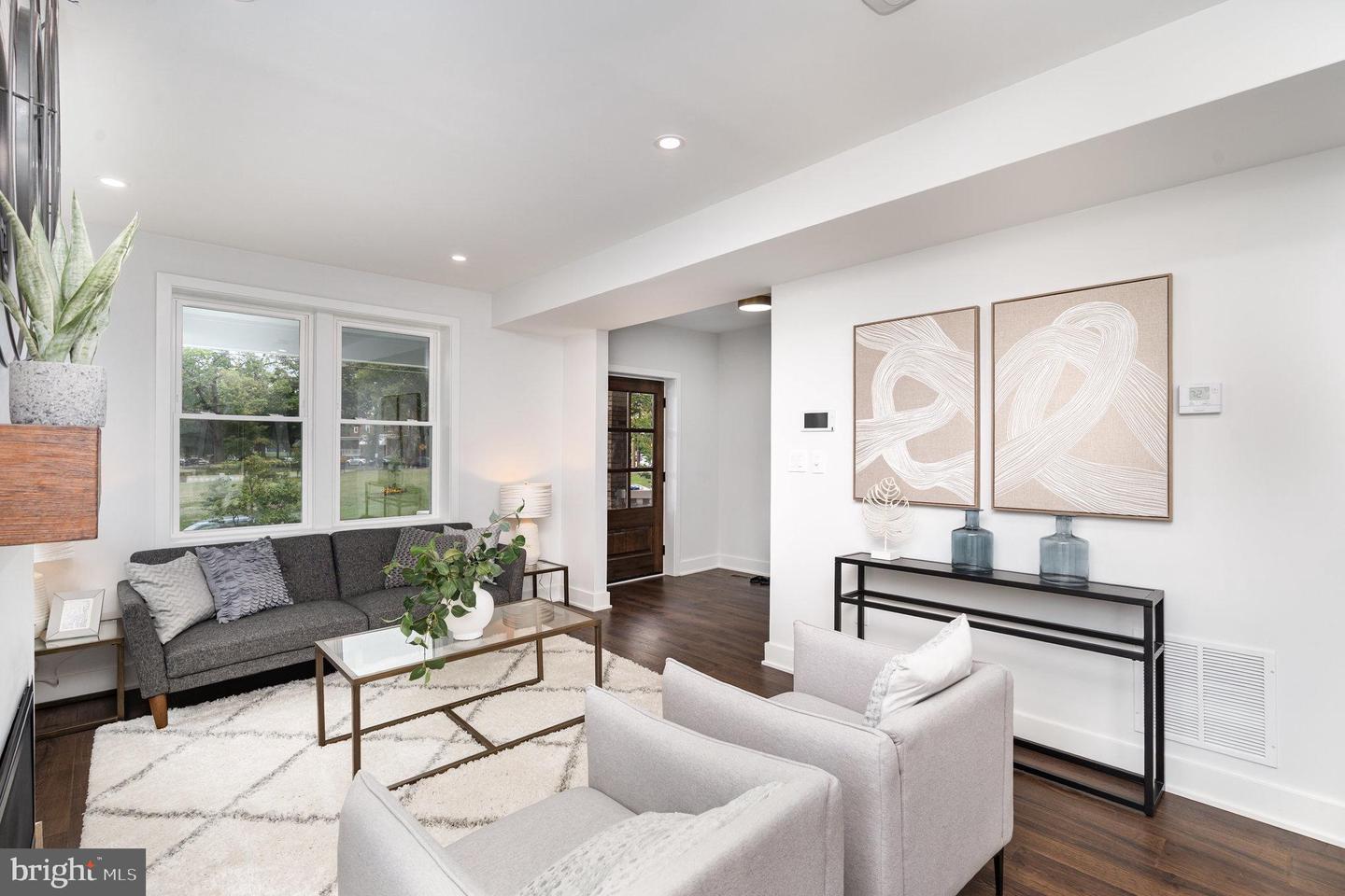 822 GALLATIN ST NW, WASHINGTON, District Of Columbia 20011, 5 Bedrooms Bedrooms, ,4 BathroomsBathrooms,Residential,For sale,822 GALLATIN ST NW,DCDC2224566 MLS # DCDC2224566