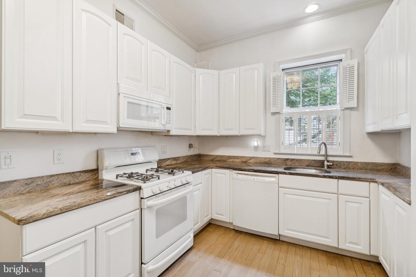 1234 30TH ST NW, WASHINGTON, District Of Columbia 20007, 3 Bedrooms Bedrooms, ,3 BathroomsBathrooms,Residential,For sale,1234 30TH ST NW,DCDC2224568 MLS # DCDC2224568
