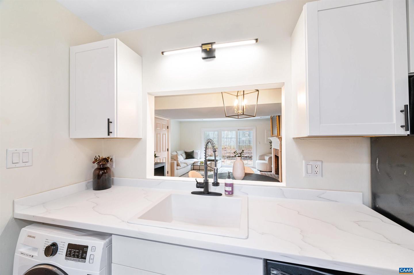 1552 GARDEN CT, CHARLOTTESVILLE, Virginia 22901, 2 Bedrooms Bedrooms, ,2 BathroomsBathrooms,Residential,For sale,1552 GARDEN CT,669463 MLS # 669463