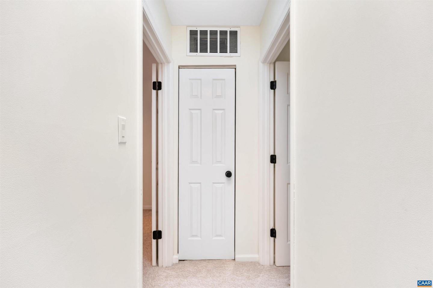 1552 GARDEN CT, CHARLOTTESVILLE, Virginia 22901, 2 Bedrooms Bedrooms, ,2 BathroomsBathrooms,Residential,For sale,1552 GARDEN CT,669463 MLS # 669463