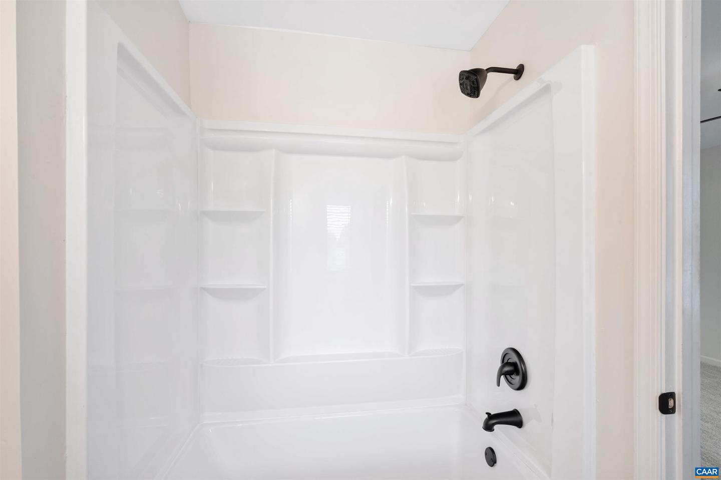 1552 GARDEN CT, CHARLOTTESVILLE, Virginia 22901, 2 Bedrooms Bedrooms, ,2 BathroomsBathrooms,Residential,For sale,1552 GARDEN CT,669463 MLS # 669463