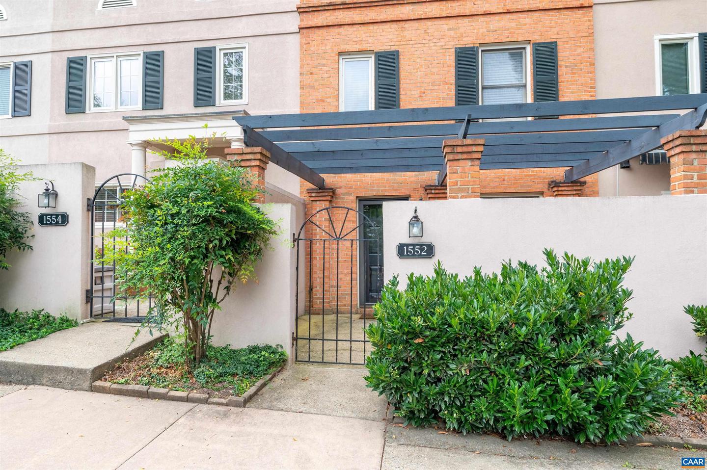 1552 GARDEN CT, CHARLOTTESVILLE, Virginia 22901, 2 Bedrooms Bedrooms, ,2 BathroomsBathrooms,Residential,For sale,1552 GARDEN CT,669463 MLS # 669463