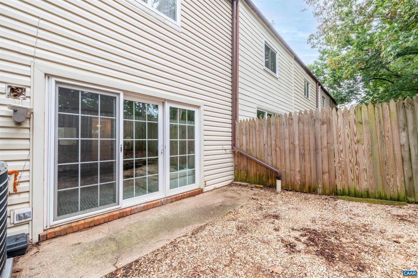 1552 GARDEN CT, CHARLOTTESVILLE, Virginia 22901, 2 Bedrooms Bedrooms, ,2 BathroomsBathrooms,Residential,For sale,1552 GARDEN CT,669463 MLS # 669463