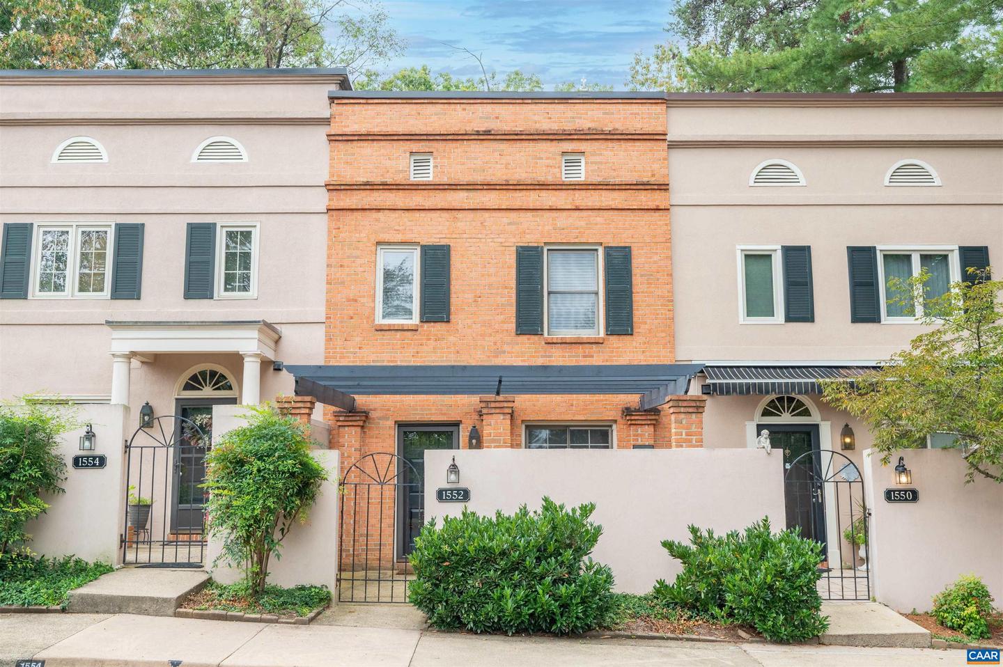 1552 GARDEN CT, CHARLOTTESVILLE, Virginia 22901, 2 Bedrooms Bedrooms, ,2 BathroomsBathrooms,Residential,For sale,1552 GARDEN CT,669463 MLS # 669463