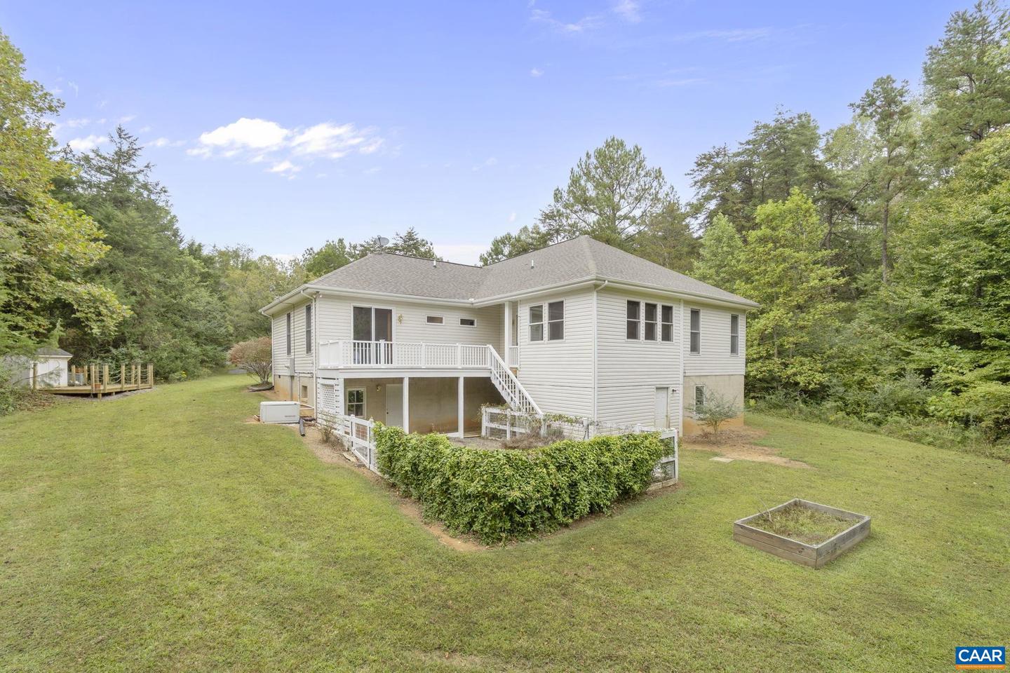 47 HOLLY SPRINGS DR, LOUISA, Virginia 23093, 3 Bedrooms Bedrooms, ,3 BathroomsBathrooms,Residential,For sale,47 HOLLY SPRINGS DR,669464 MLS # 669464