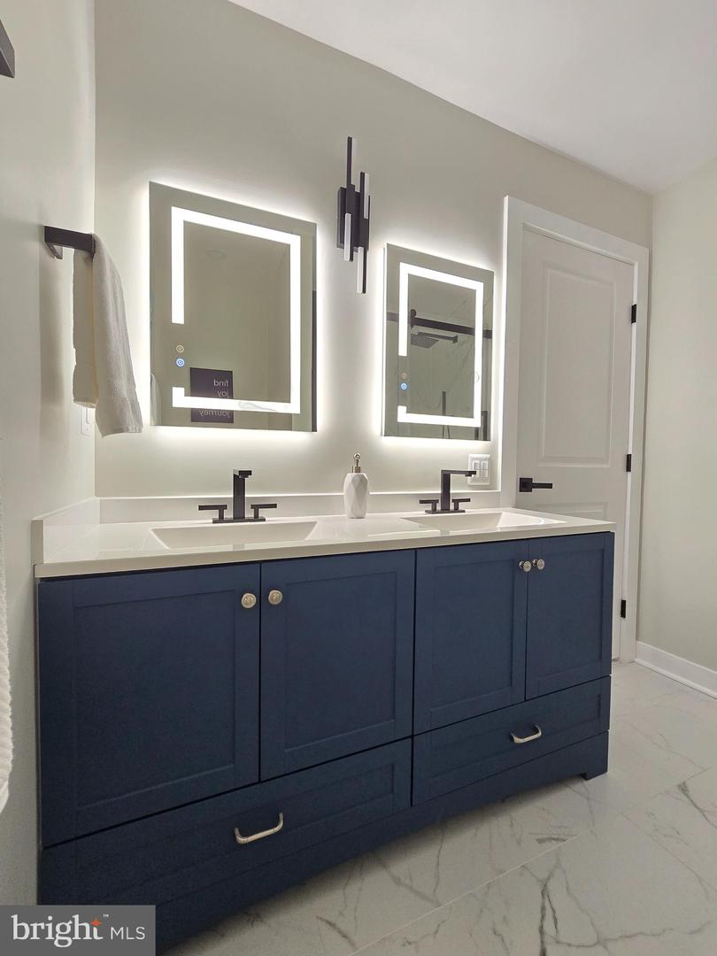 6065 MUNSON HILL RD, FALLS CHURCH, Virginia 22044, 4 Bedrooms Bedrooms, ,2 BathroomsBathrooms,Residential,For sale,6065 MUNSON HILL RD,VAFX2269750 MLS # VAFX2269750