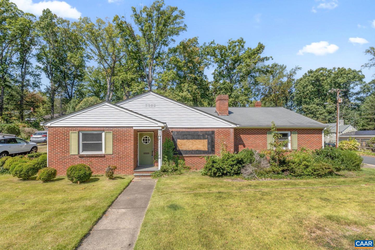 303 ALDERMAN RD, CHARLOTTESVILLE, Virginia 22903, 3 Bedrooms Bedrooms, ,1 BathroomBathrooms,Residential,For sale,303 ALDERMAN RD,669452 MLS # 669452