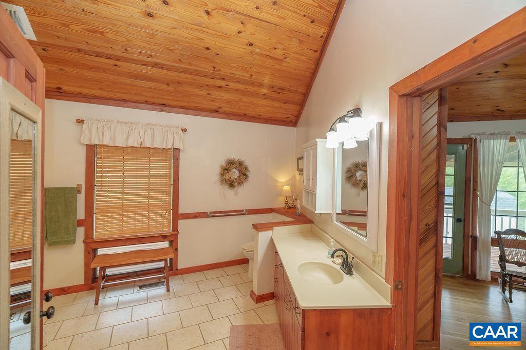 536 REDBUD DR, STANARDSVILLE, Virginia 22973, 2 Bedrooms Bedrooms, ,2 BathroomsBathrooms,Residential,For sale,536 REDBUD DR,669445 MLS # 669445