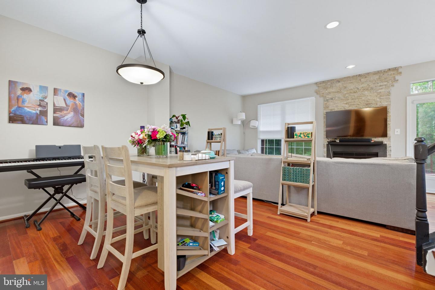 47587 COMER SQ, STERLING, Virginia 20165, 4 Bedrooms Bedrooms, ,3 BathroomsBathrooms,Residential,For sale,47587 COMER SQ,VALO2107772 MLS # VALO2107772
