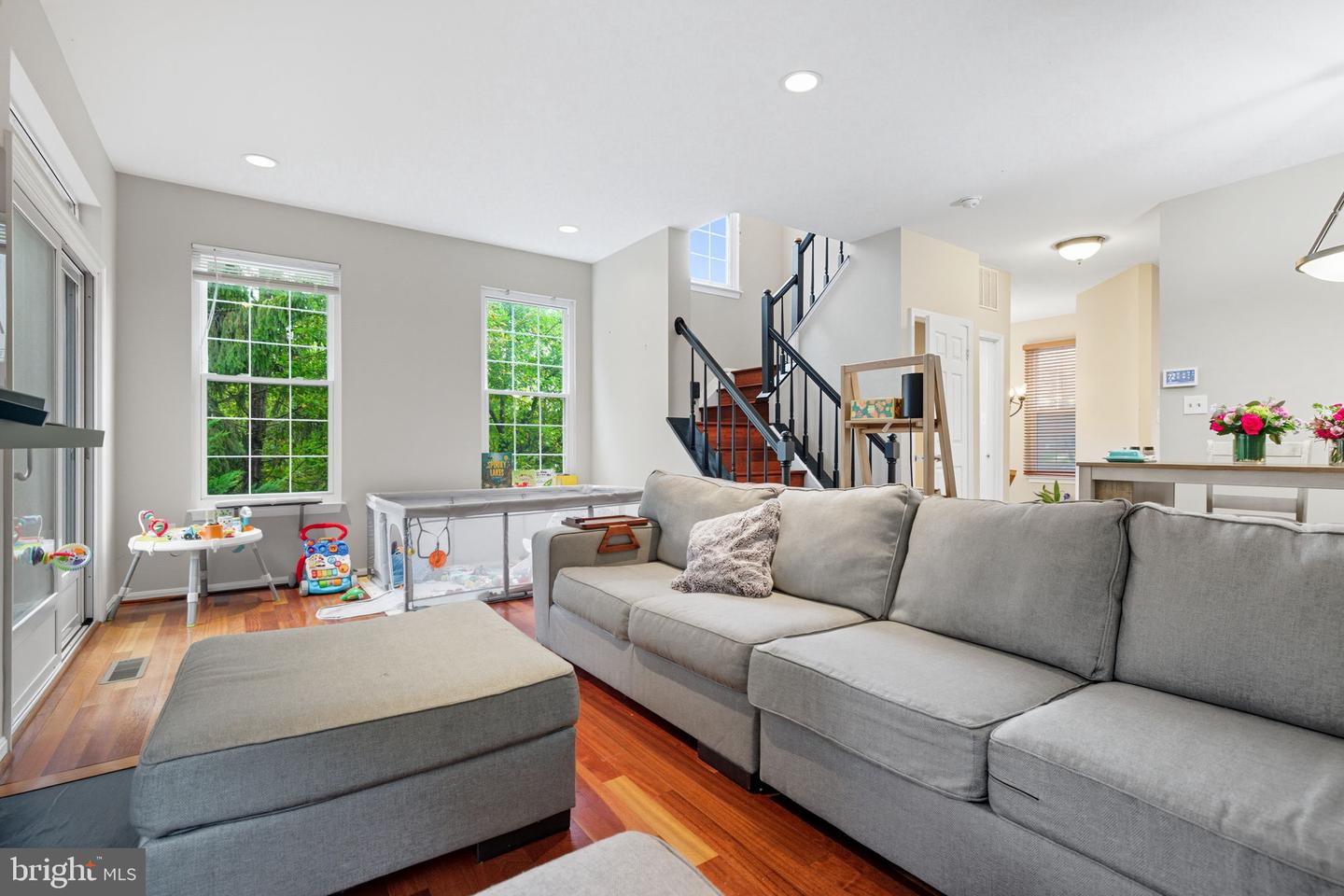 47587 COMER SQ, STERLING, Virginia 20165, 4 Bedrooms Bedrooms, ,3 BathroomsBathrooms,Residential,For sale,47587 COMER SQ,VALO2107772 MLS # VALO2107772