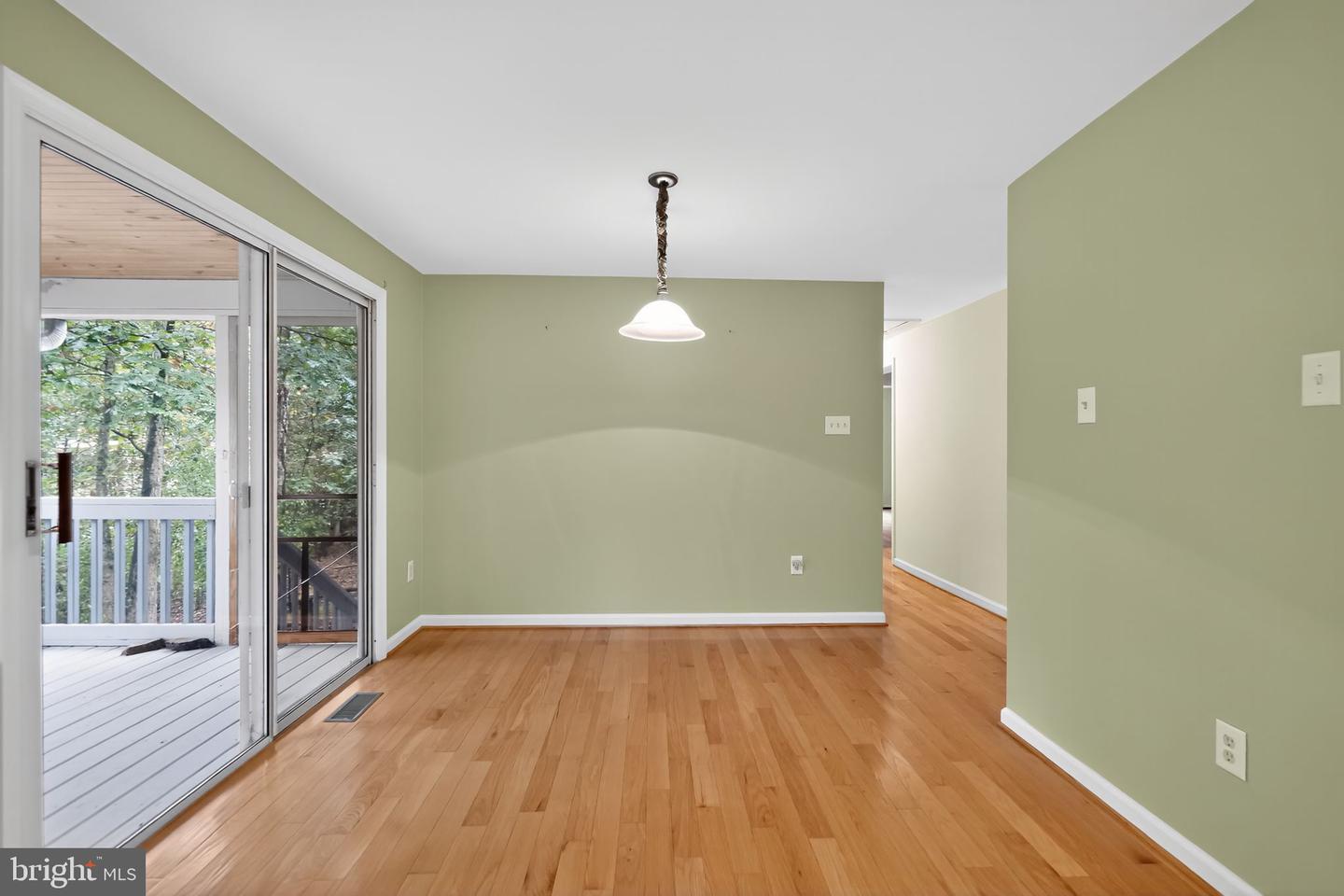 1251 LAKEVIEW DR, CROSS JUNCTION, Virginia 22625, 2 Bedrooms Bedrooms, ,2 BathroomsBathrooms,Residential,For sale,1251 LAKEVIEW DR,VAFV2037098 MLS # VAFV2037098